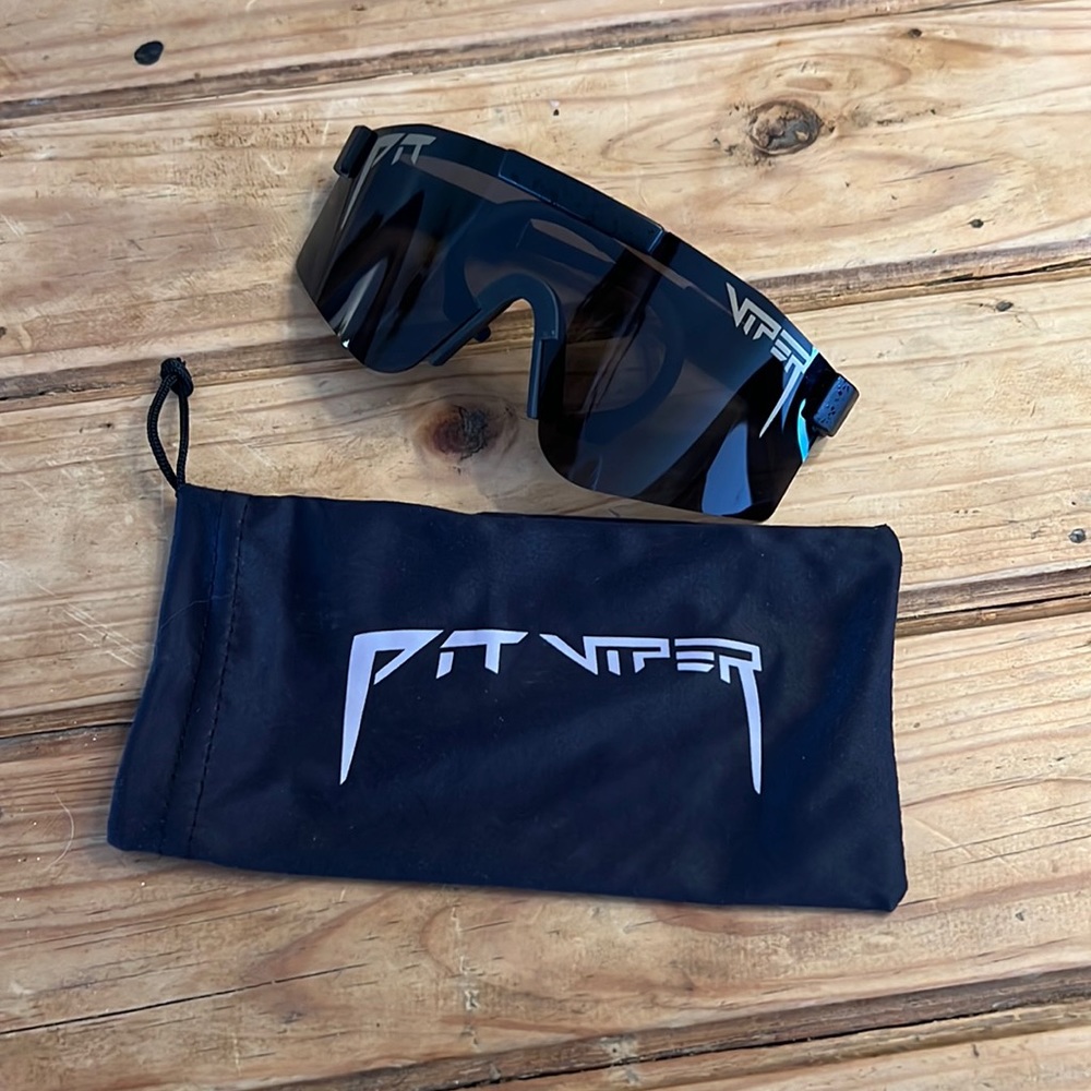 Put viper sunglasses